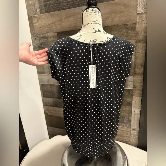 NWT Made By Johnny | Polka Dot Top - Picture 5 of 6